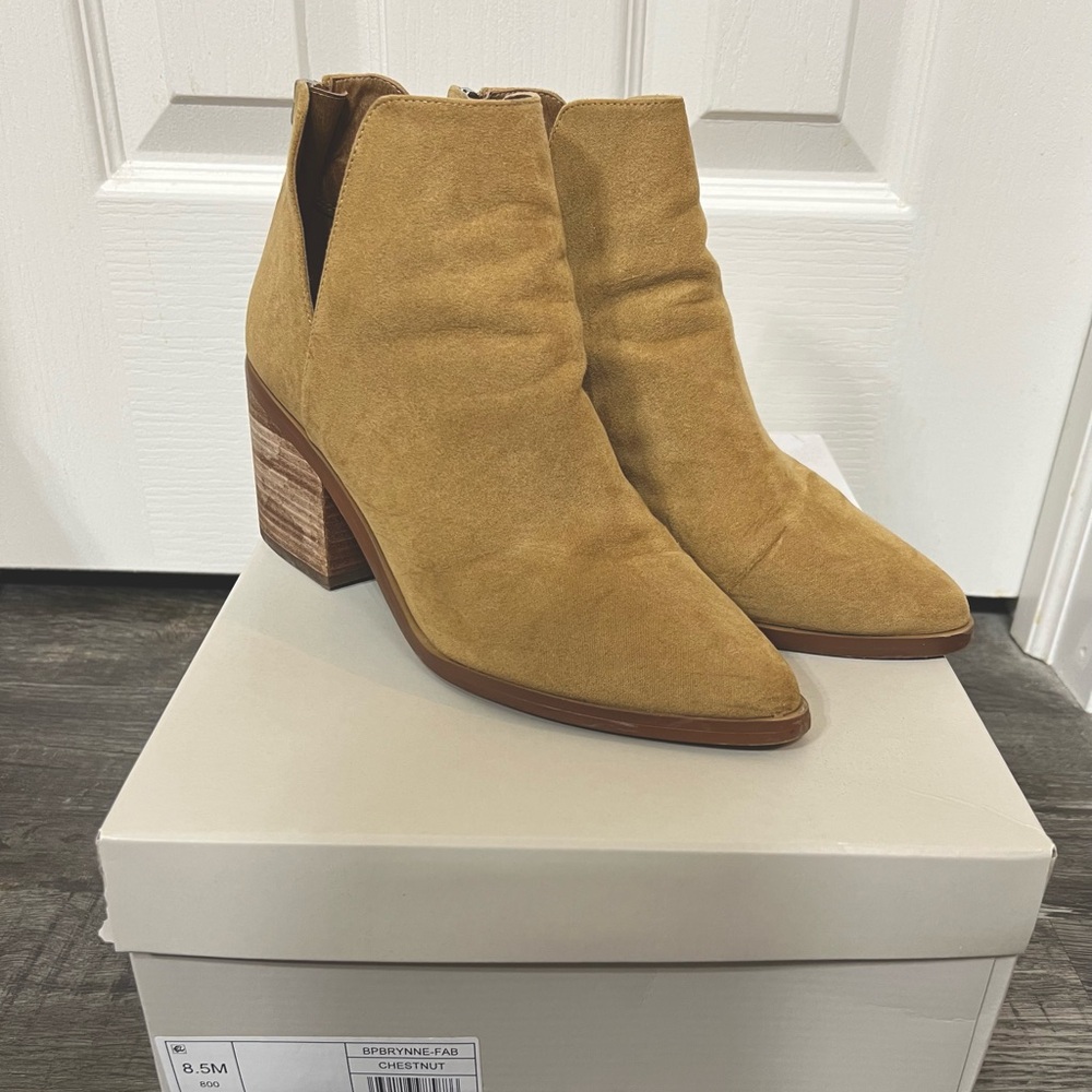 BP. Brynne Block Heel Booties in Chestnut Size 8.5